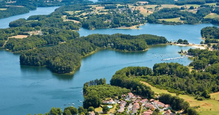 Lac de Saint-Étienne-Cantalès