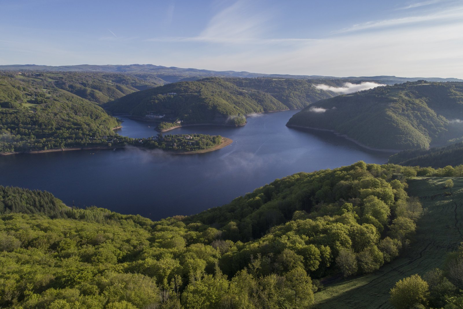 Lac de Sarrans