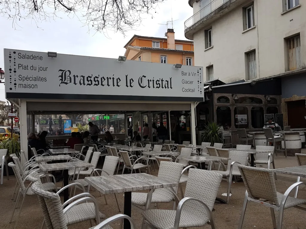 Le Cristal Bar