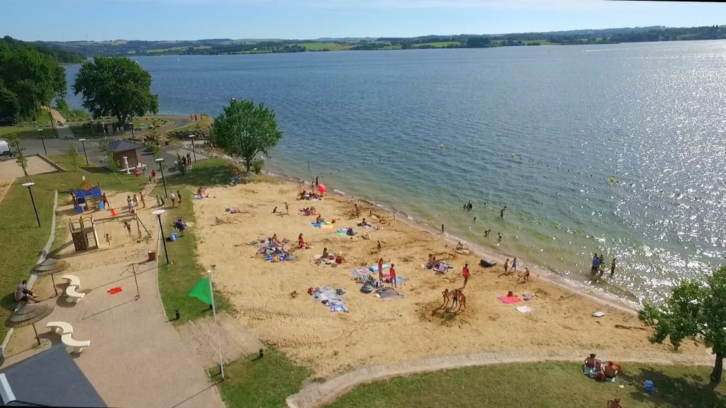 plage Lac de Pareloup
