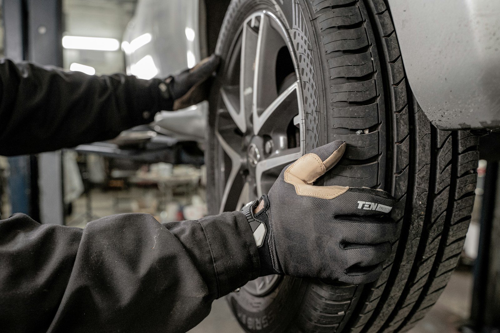 Changement de pneus dans un centre auto