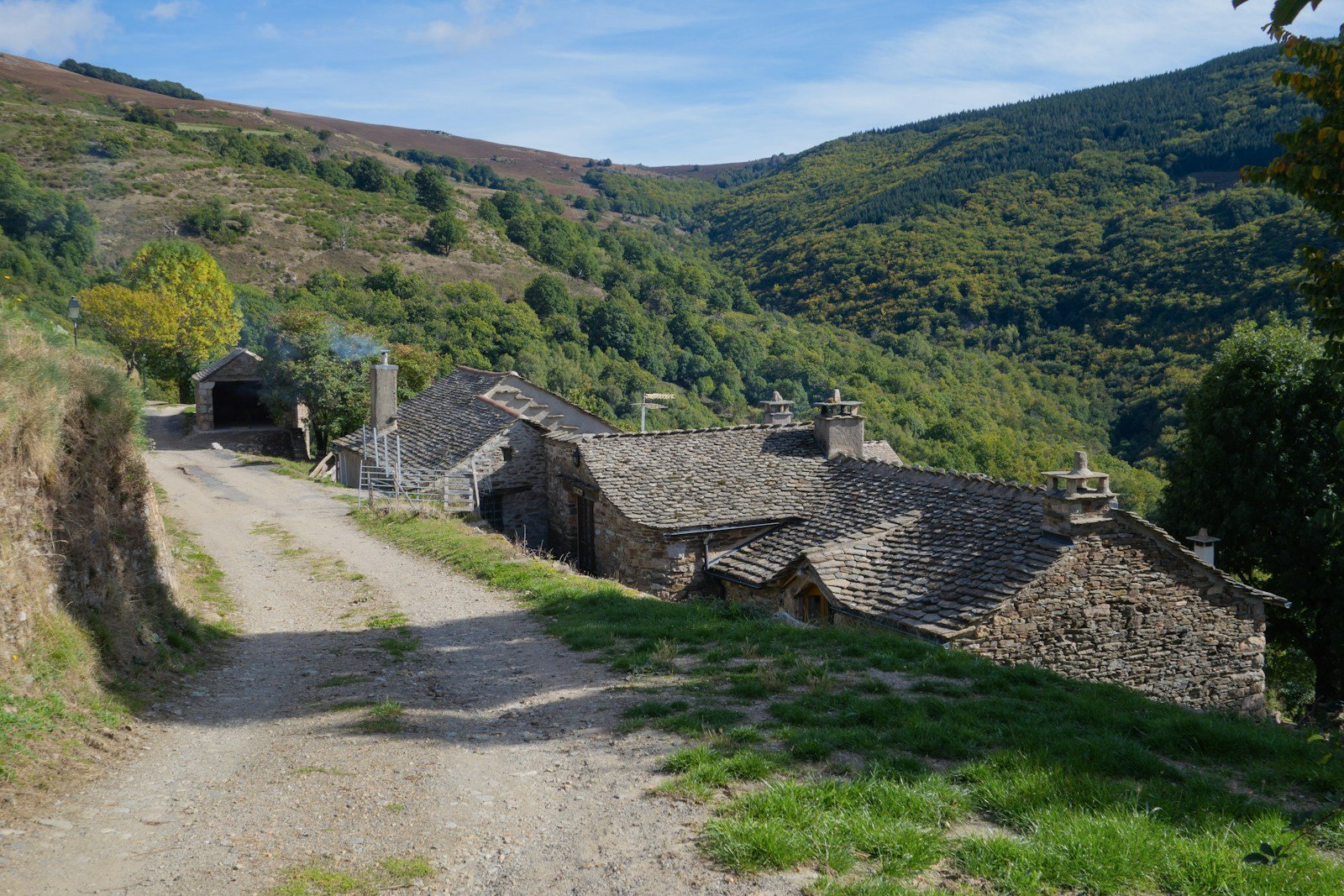 Les maisons de schiste du Mas Soubeyran, hameau cévenol de la commune de Mialet