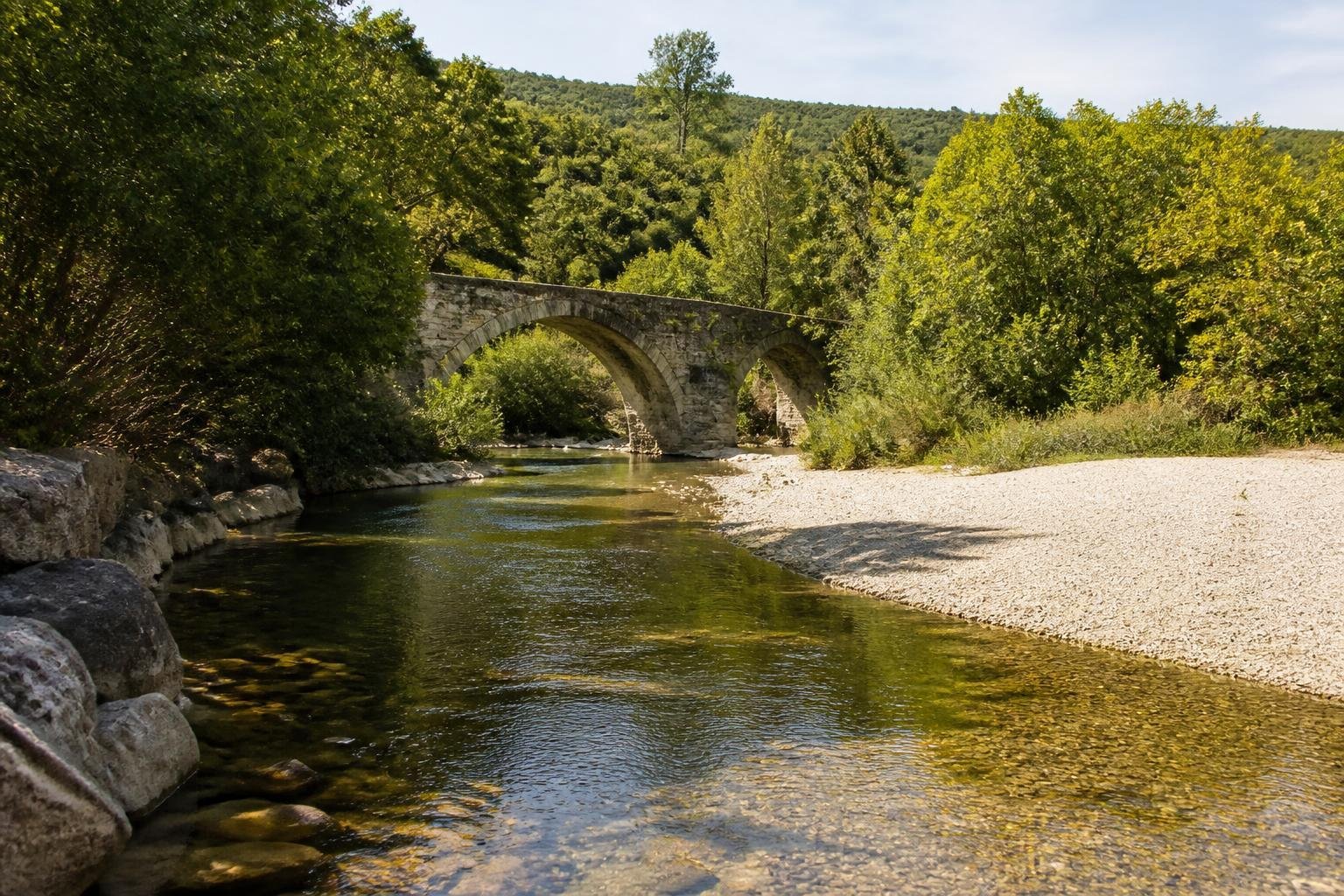 Les Salles-du-Gardon, commune du bassin minier des Cévennes au bord du Gardon dans le Gard