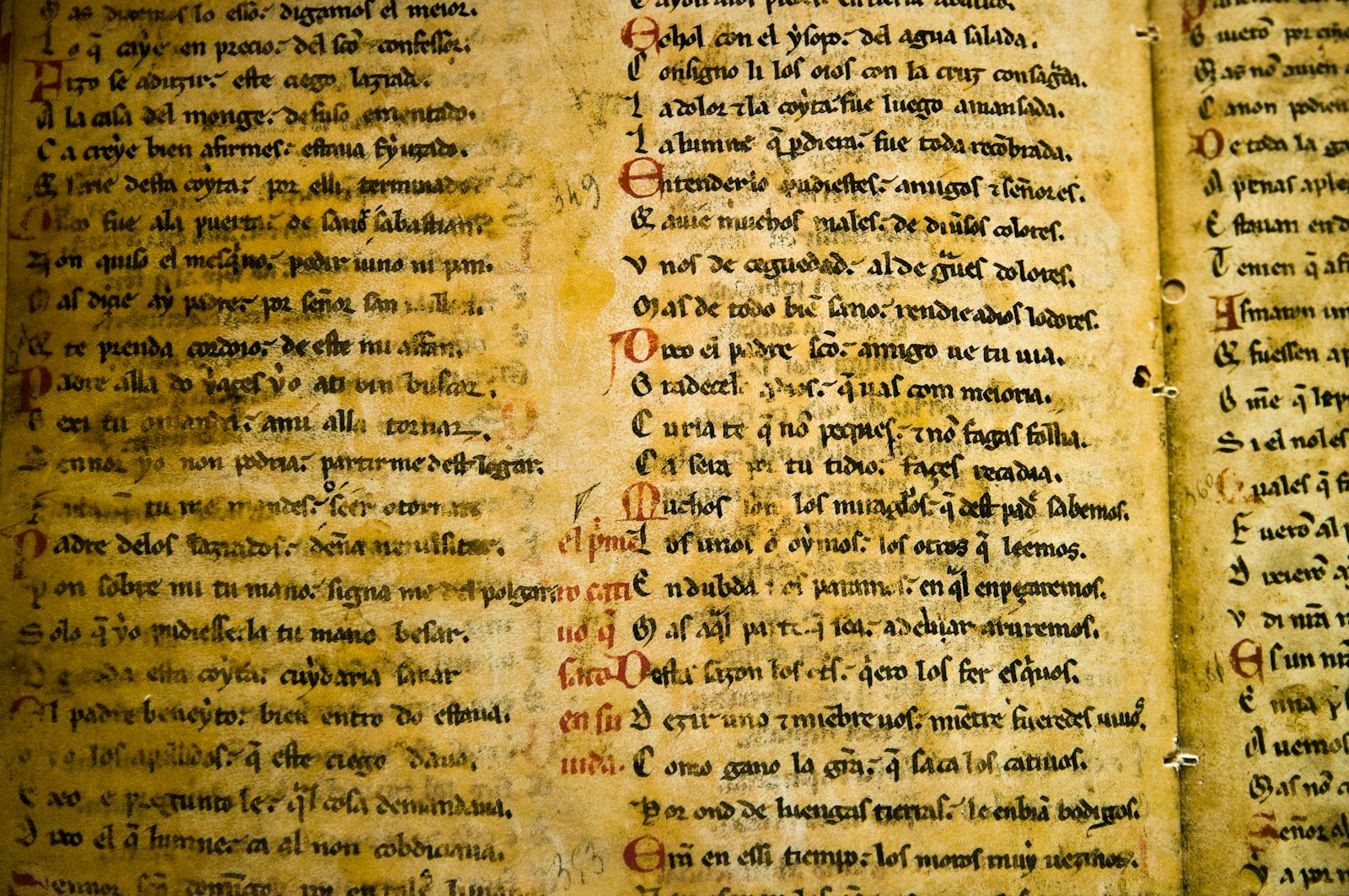 Manuscrit latin ancien évoquant l'origine de la locution et cetera