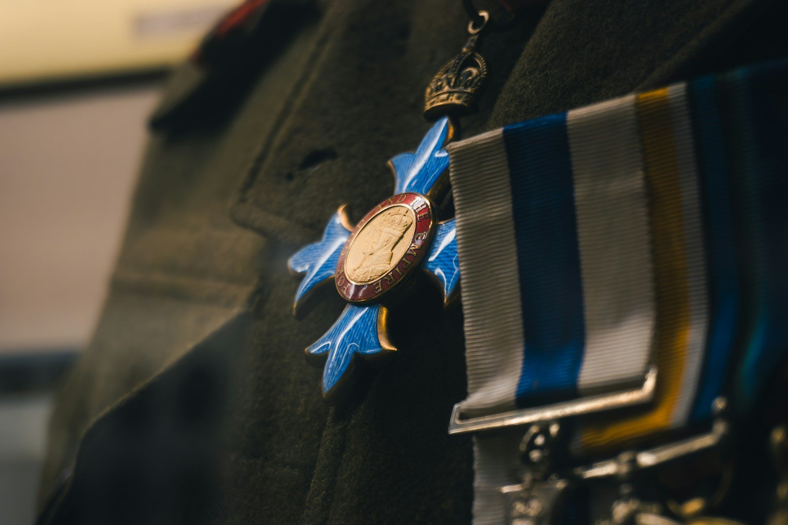 Officier supérieur de l'armée française en uniforme