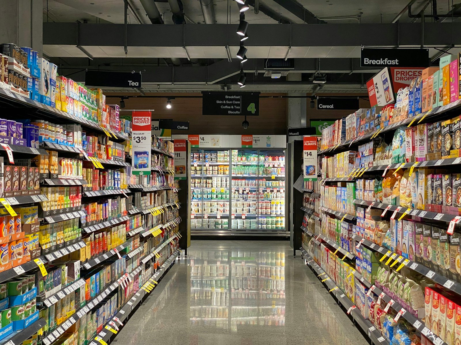 Rayon d'un magasin discount non-alimentaire
