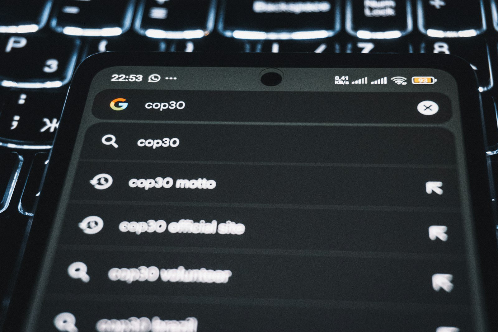 Rechercher à qui appartient un numéro de portable en ligne