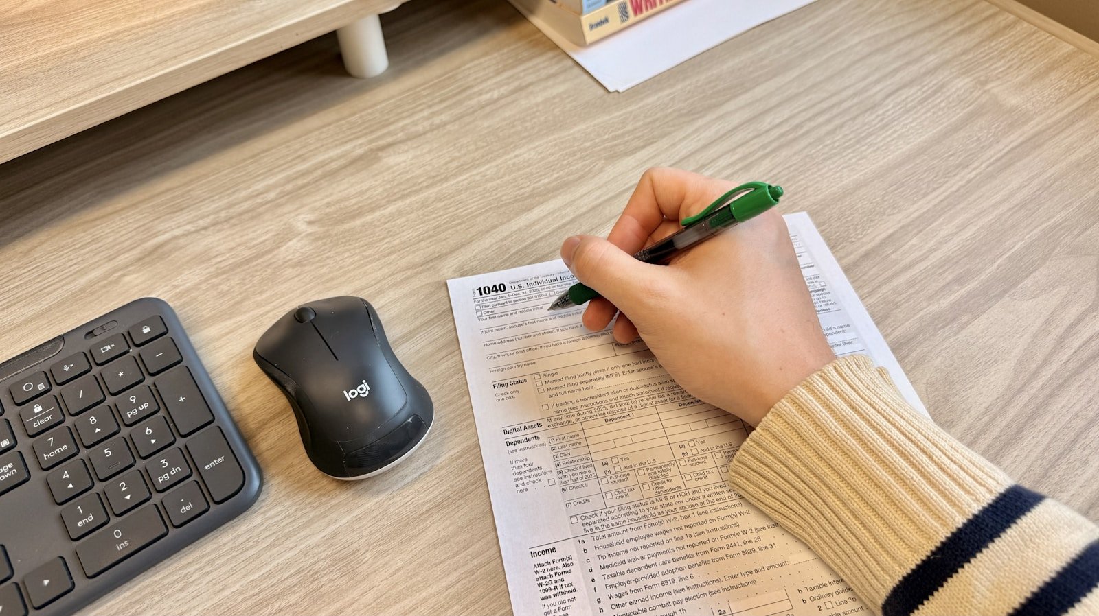 Remplir un formulaire de plainte au guichet
