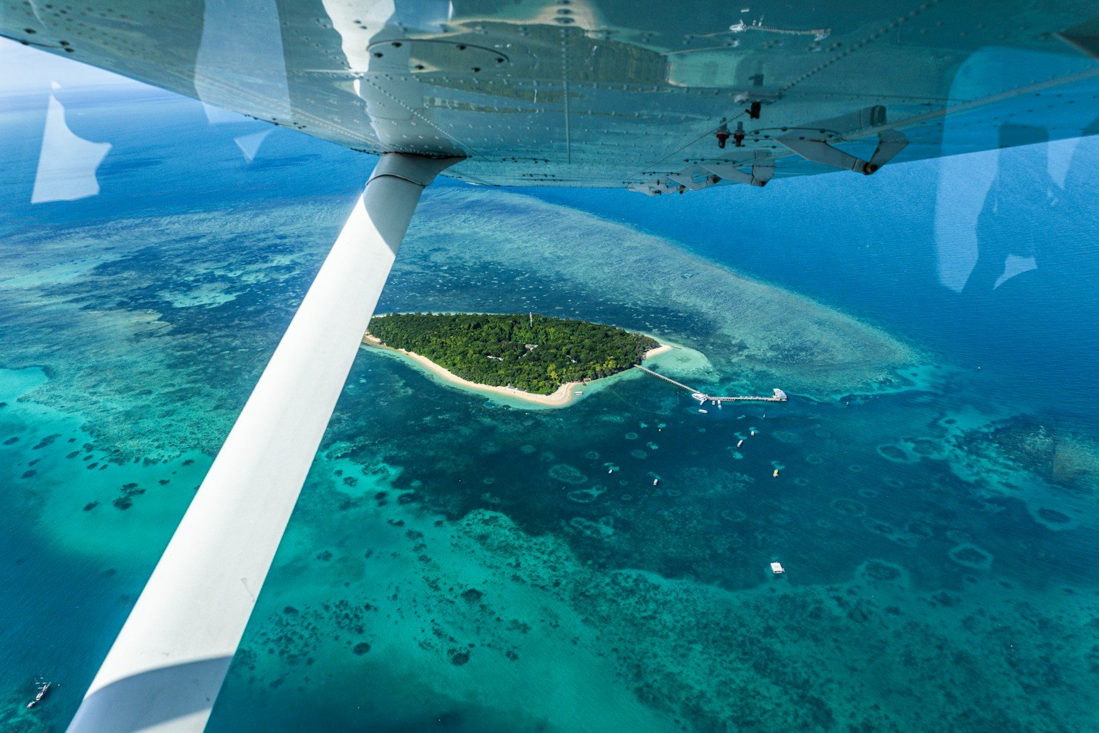 Voyage en avion vers l'île de la Réunion